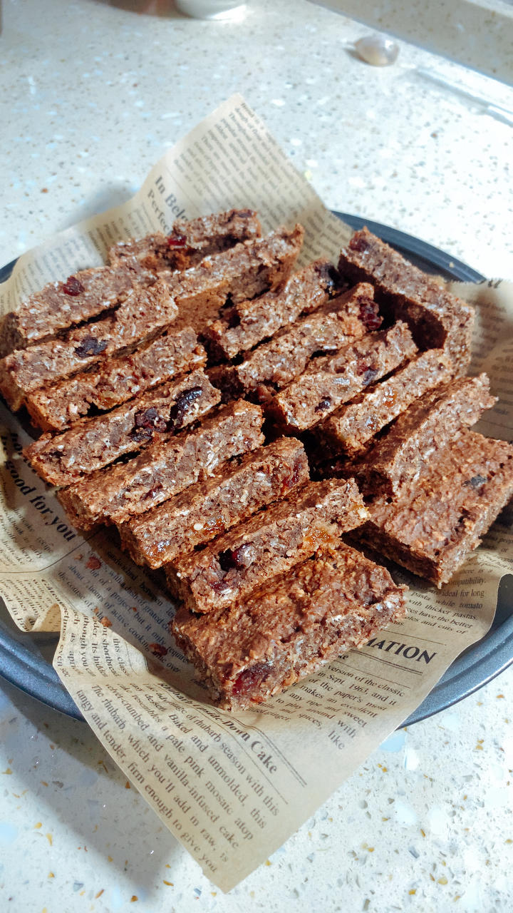 快手简易版无油蛋白能量棒——消耗蛋白粉与即食燕麦片的减脂期150大卡小零食