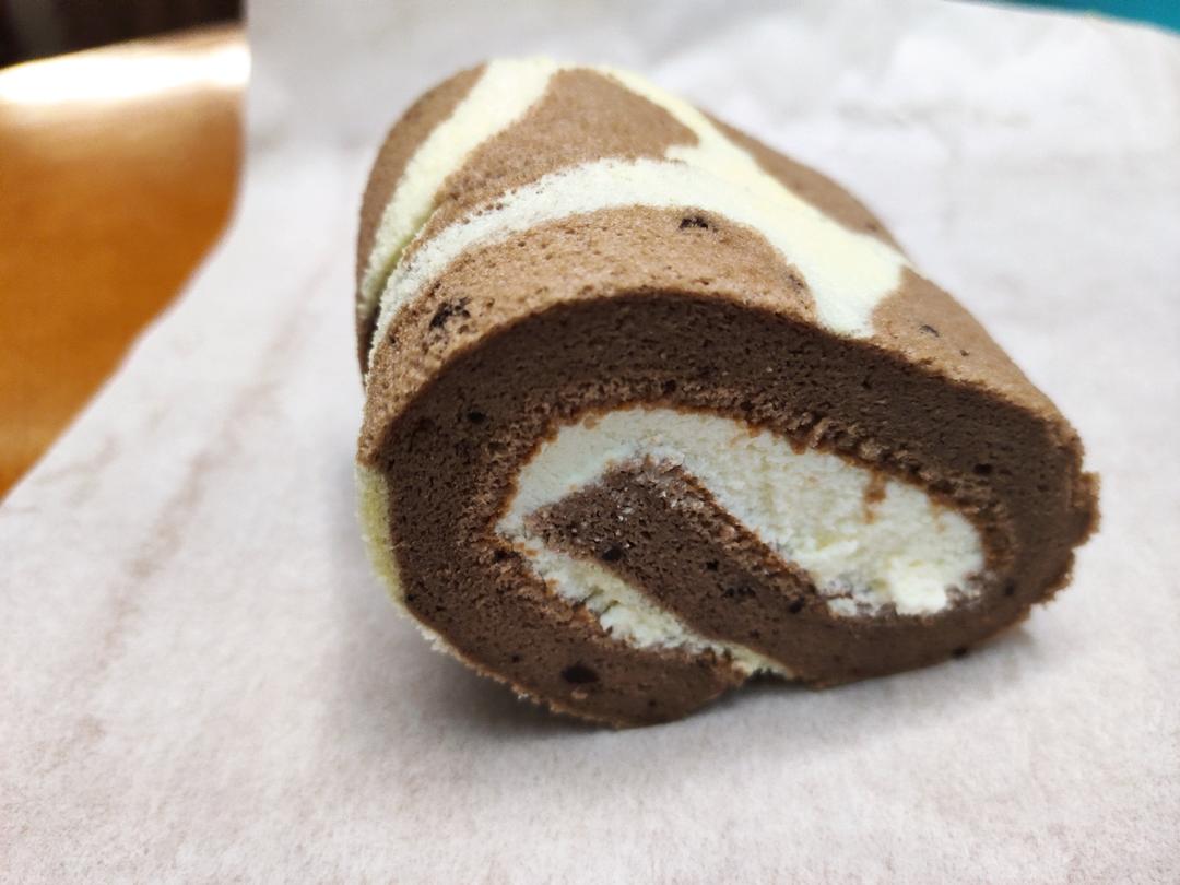 长颈鹿可可蛋糕卷