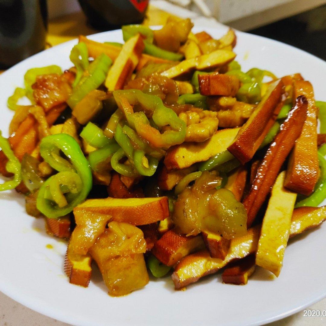 榨菜青椒炒香干