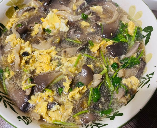 蘑菇鸡蛋汤的做法