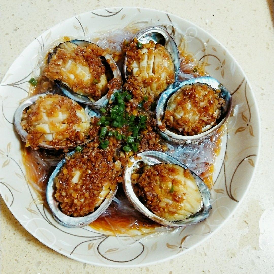 蒜蓉粉丝蒸鲍鱼