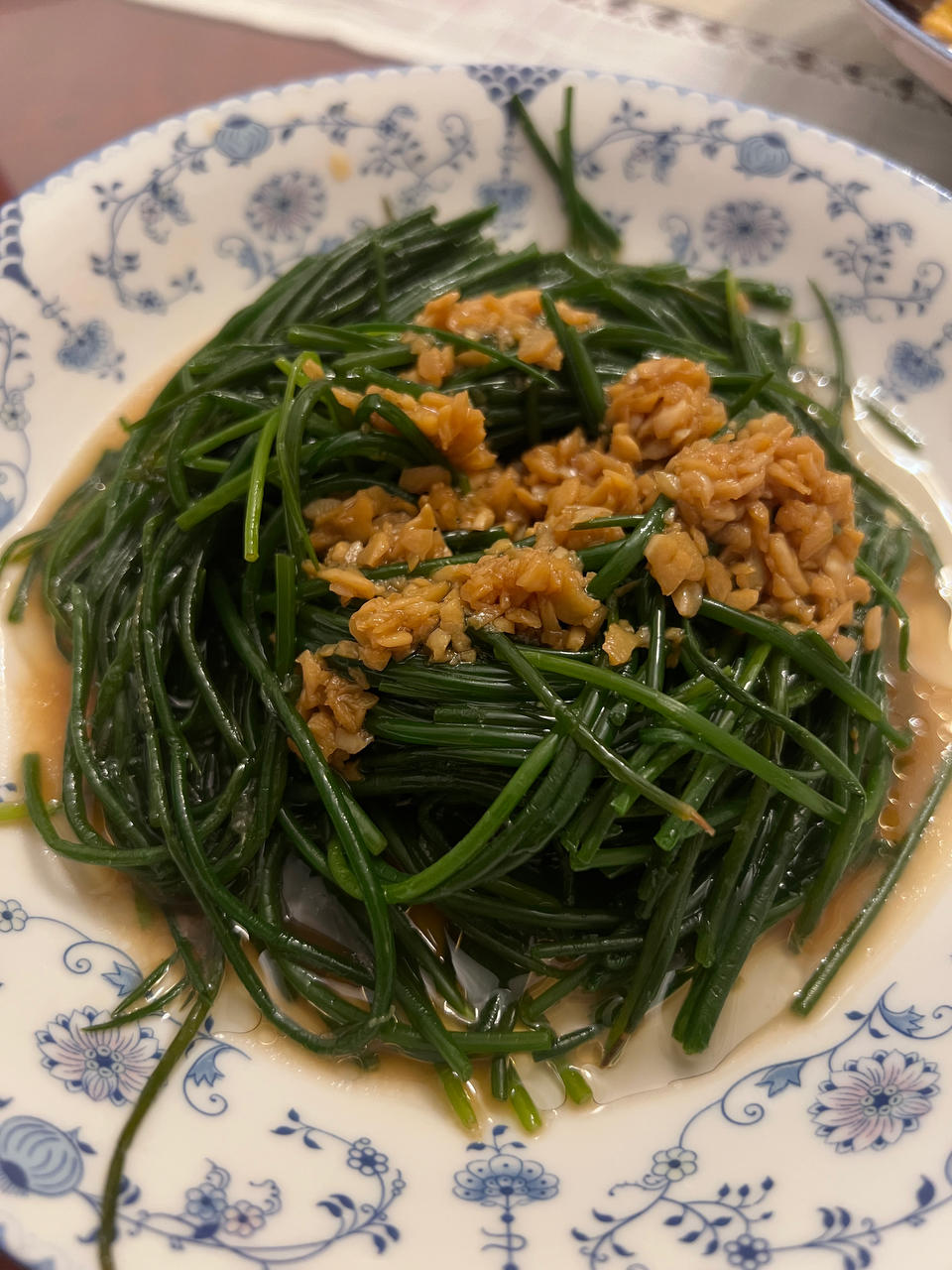 绿脆绿脆的凉拌沙葱