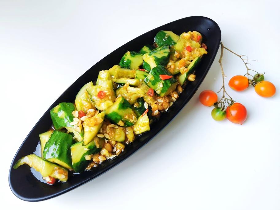 【酸辣又爽脆的拍青瓜的做法步骤图】木瓜小厨房_下厨房