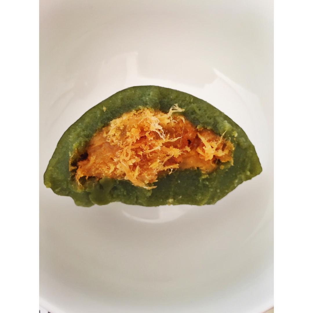 网红青团～～咸蛋黄肉松青团
