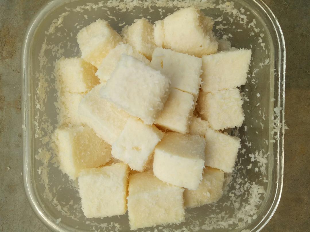 完胜85度C牛奶椰丝小方