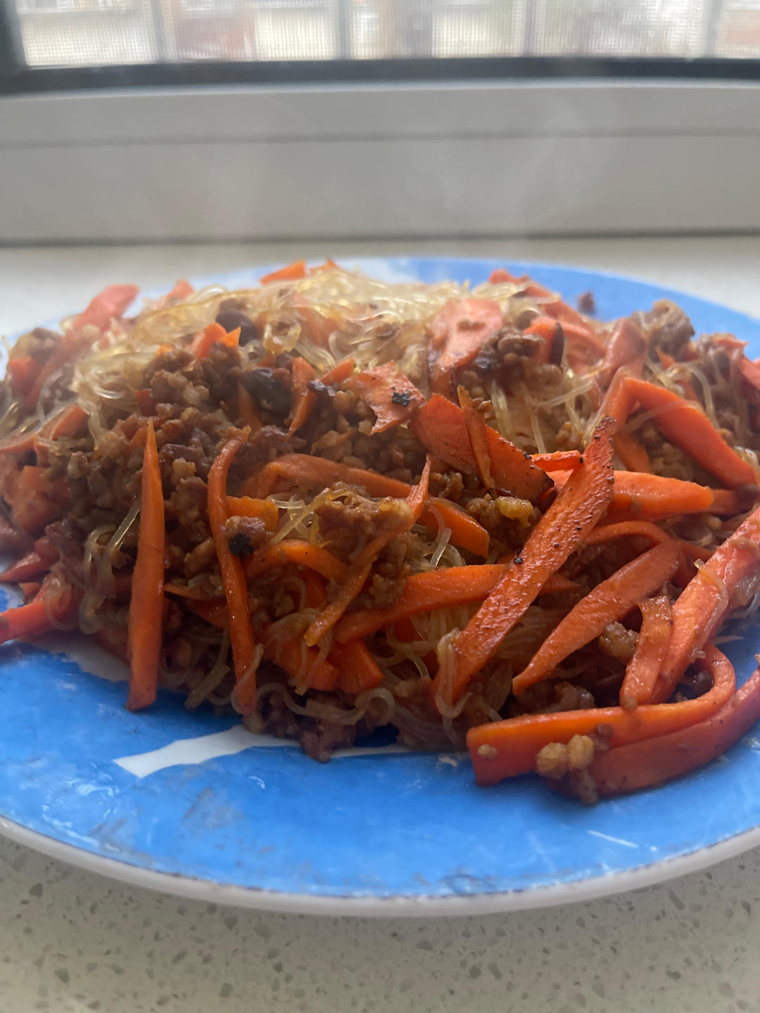 酱炒胡萝卜肉末粉条
