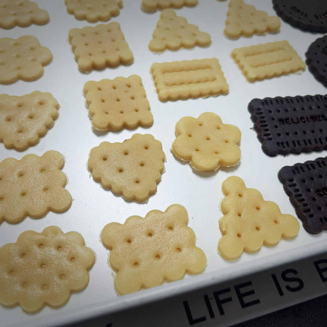 小朋友们超爱的卡通小饼干