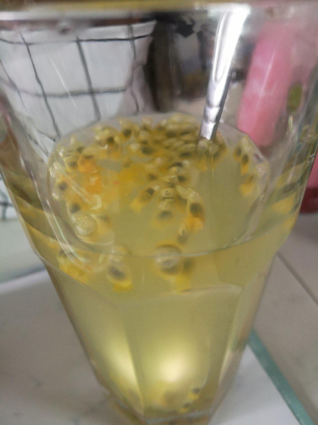 百香果蜂蜜水
