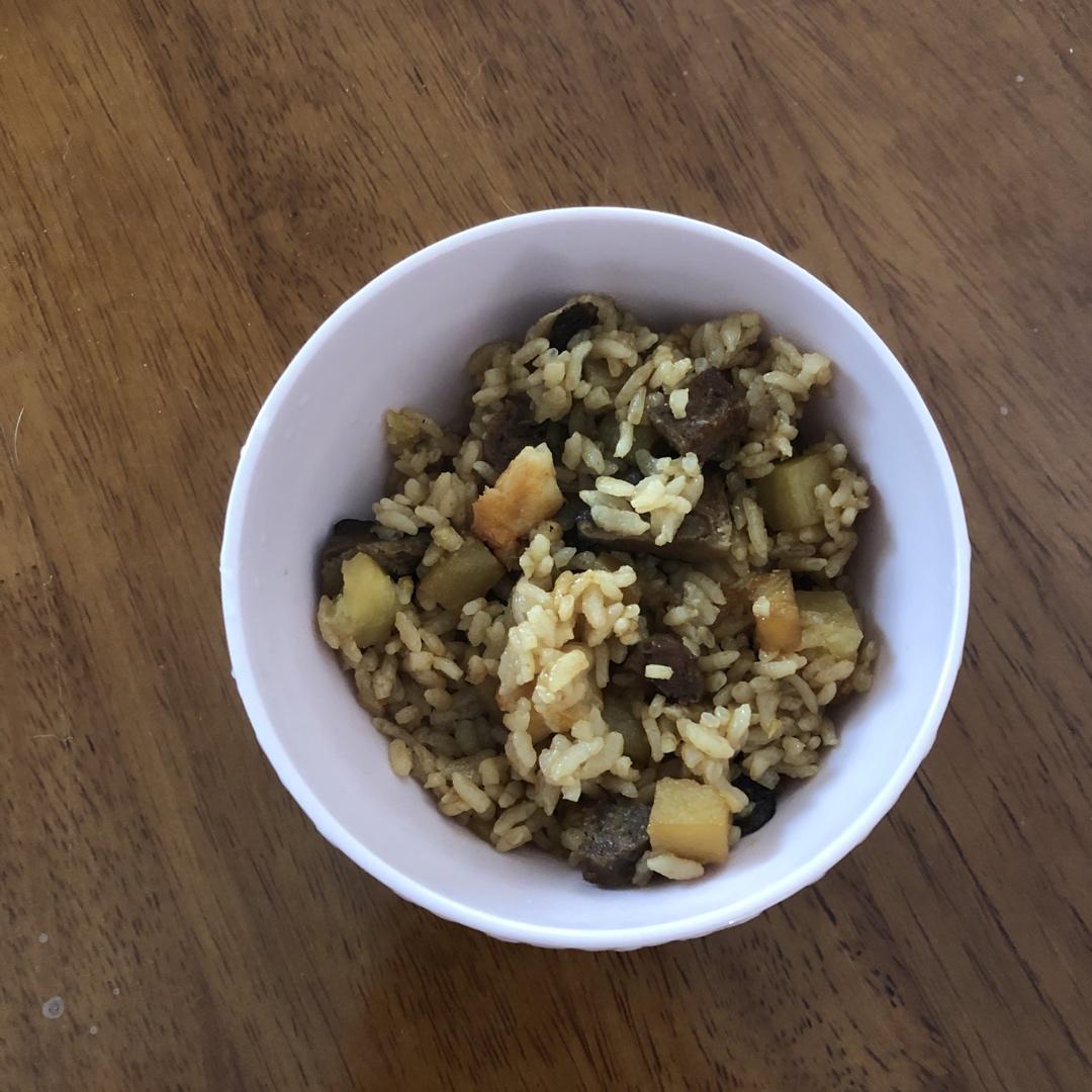 全网最好吃的网红焖米饭，做出了煲仔饭的赶脚，俩儿子抢着吃