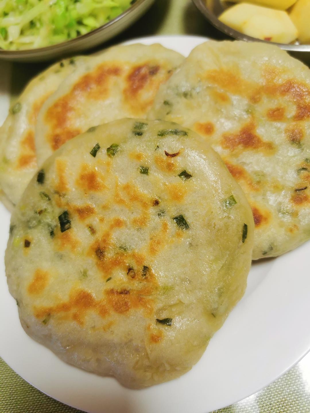 懒人版葱香发面饼 要多软有多软 零失败的方子 附细节视频详解