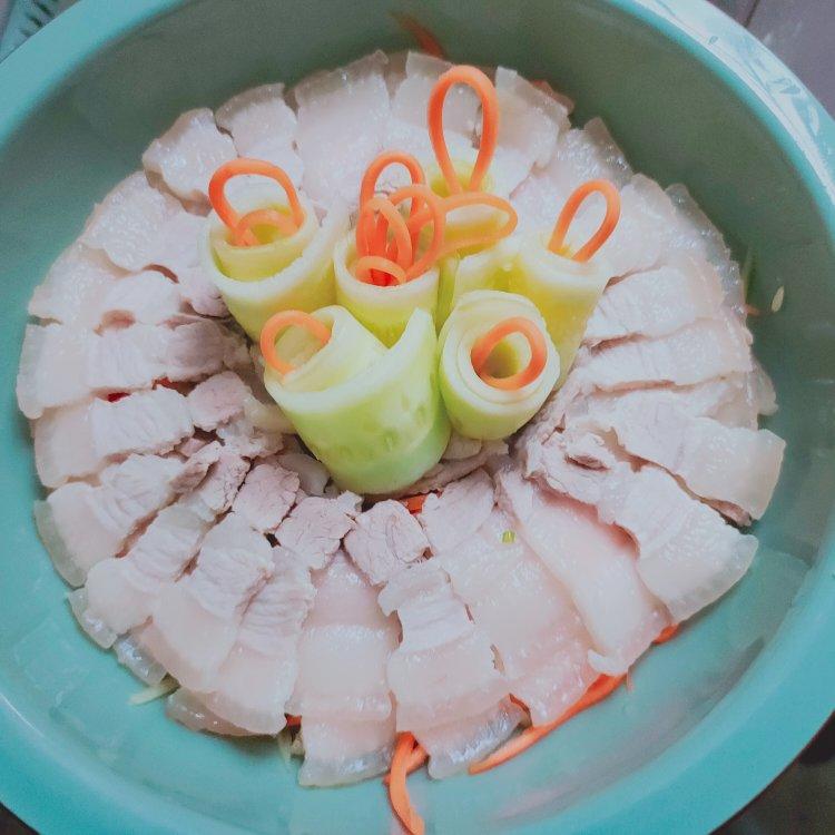 绝味川菜—蒜泥白肉๑