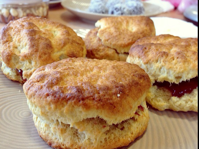 极简奶油松饼/Cream Biscuits（scones）