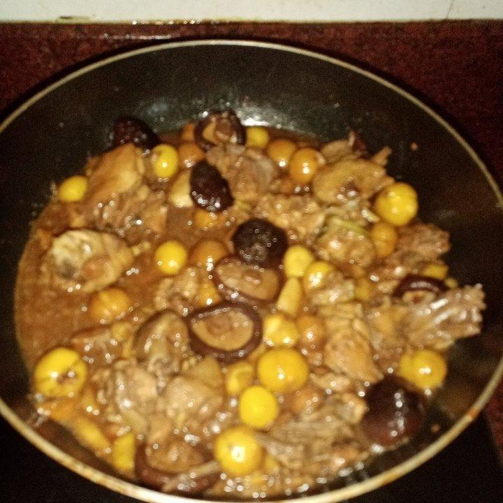 【栗子烧鸡】鸡肉都给你吃，栗子归我~