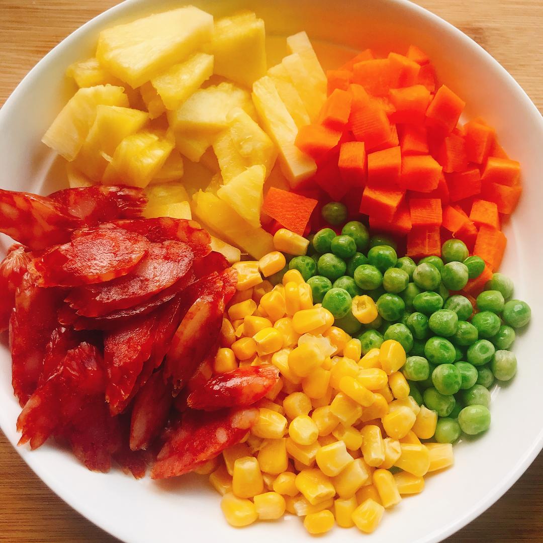 菠萝炒饭的做法