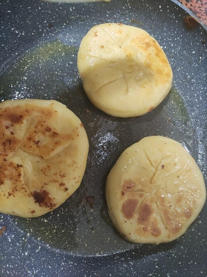 爆浆芝士榴莲饼