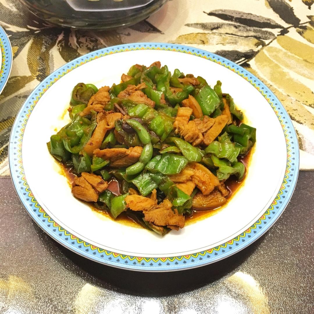 成都人家里的青椒回锅肉