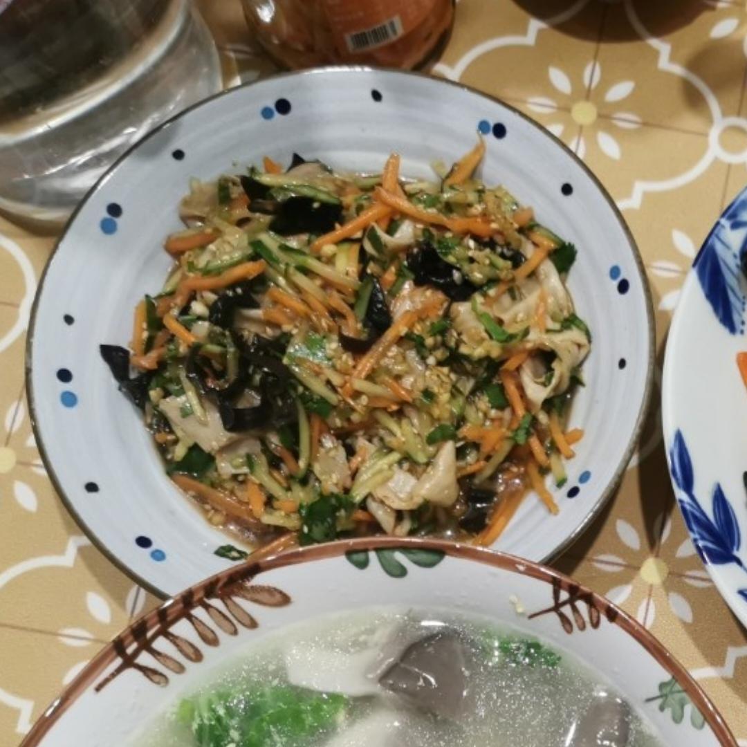 秘制酱汁拌豆腐皮（豆腐丝或腐竹）