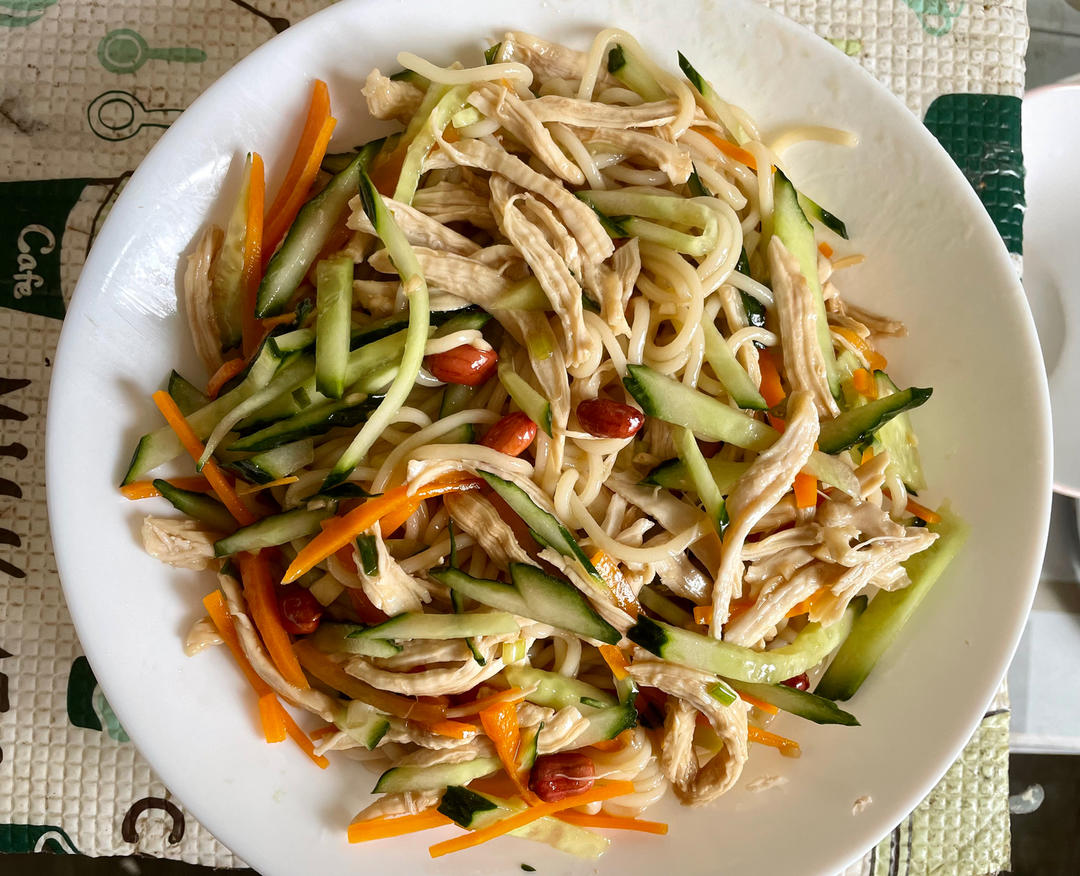 🥒鸡丝凉面