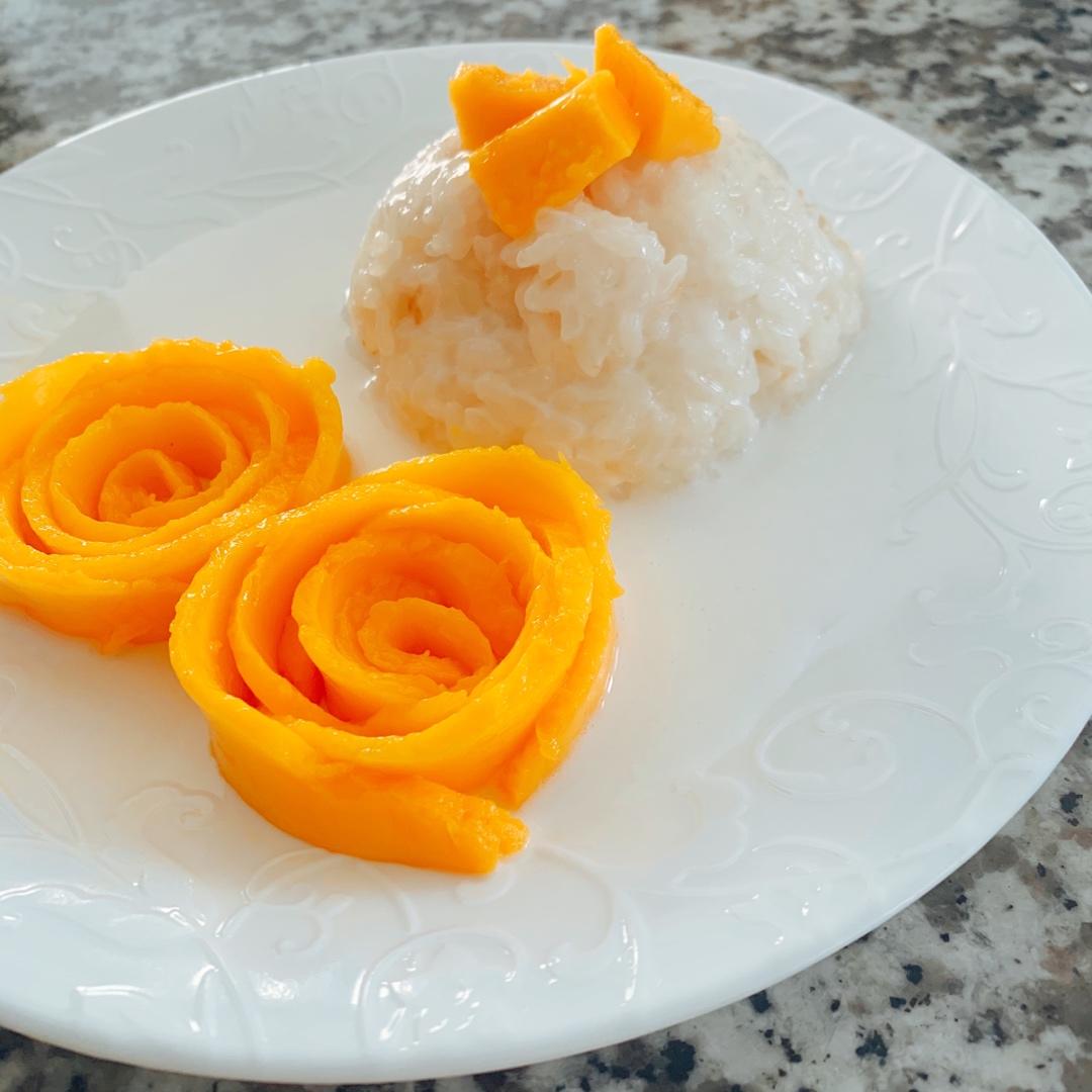 椰浆芒果糯米饭（附芒果玫瑰花做法）