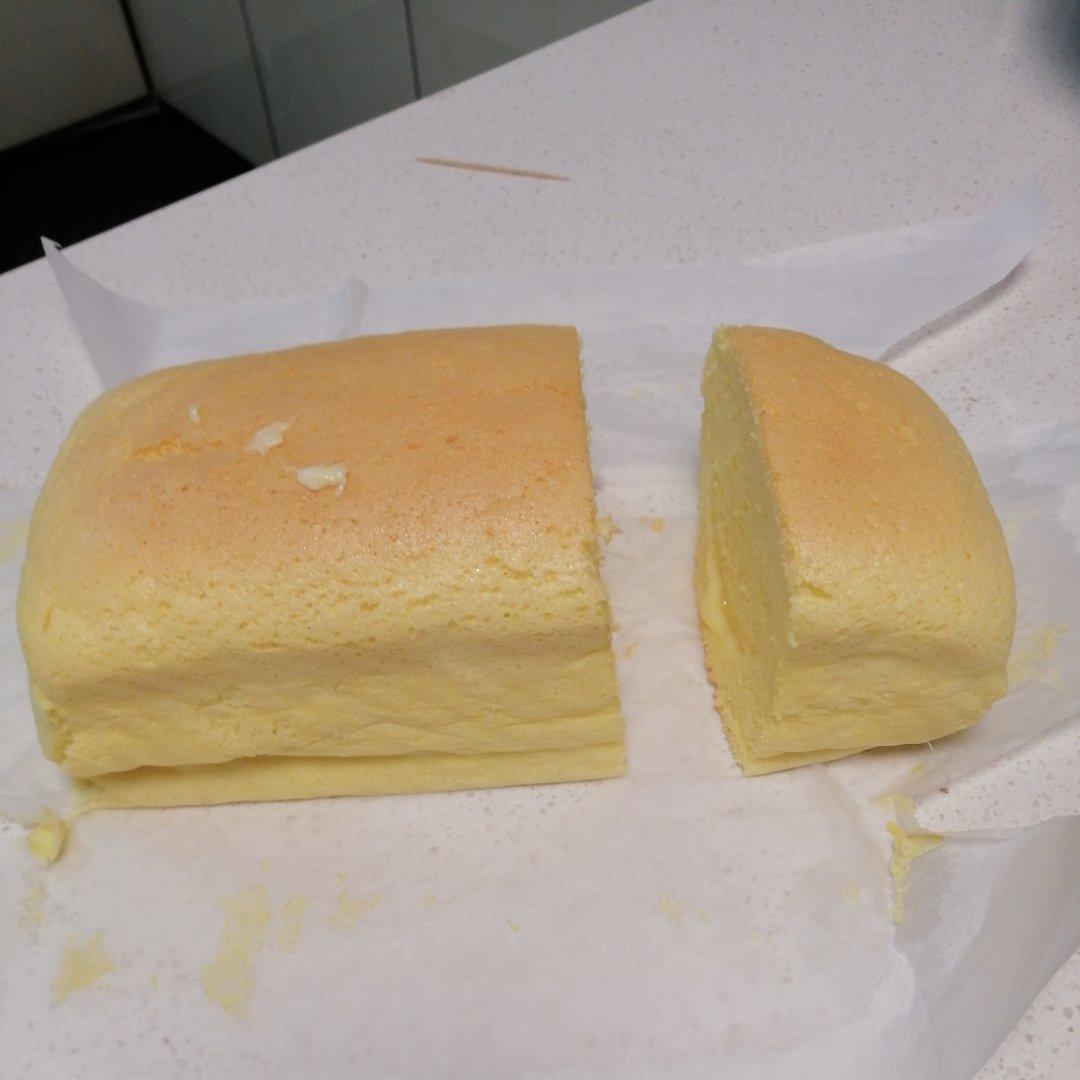 堪比柯基屁股
爆浆芝士🧀古早蛋糕