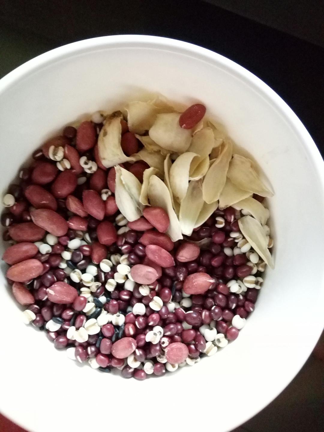 黑米红豆粥