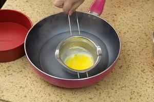 海绵胚裸蛋糕（附制作视频）的做法 步骤2