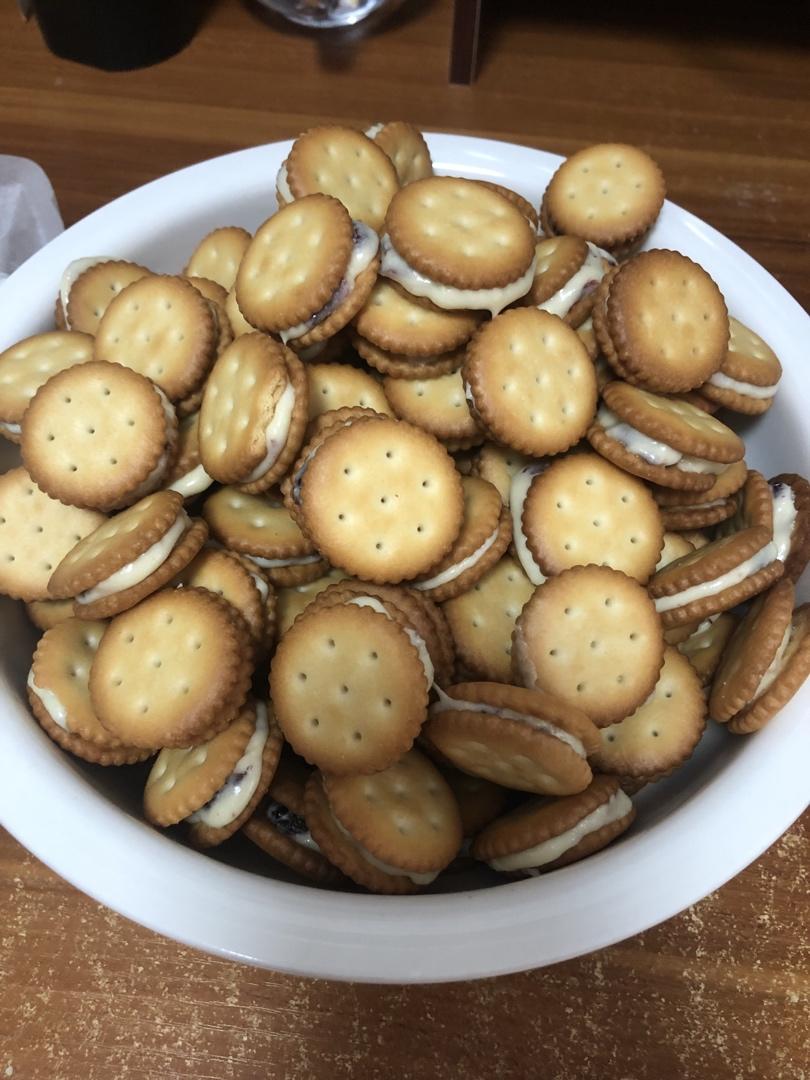 纽扣饼干（牛轧夹心）