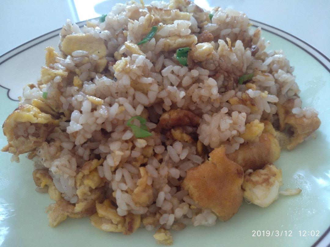 厨师长教你“蛋炒饭”如何做才好吃，答案都在这里面！