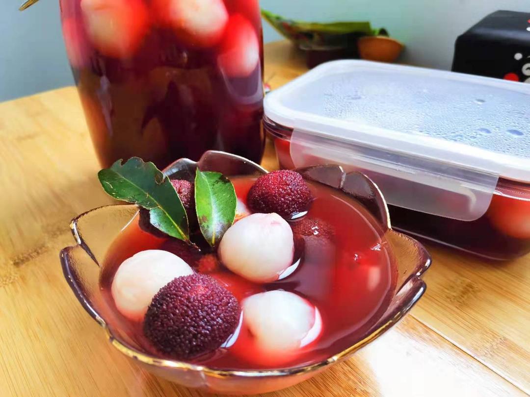 杨梅荔枝饮的做法