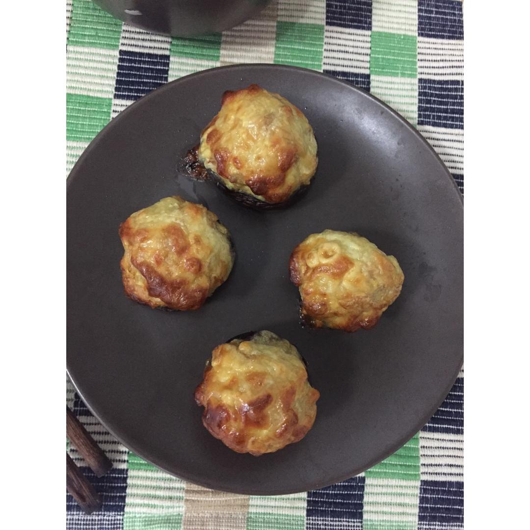 芝士肉末焗蘑菇