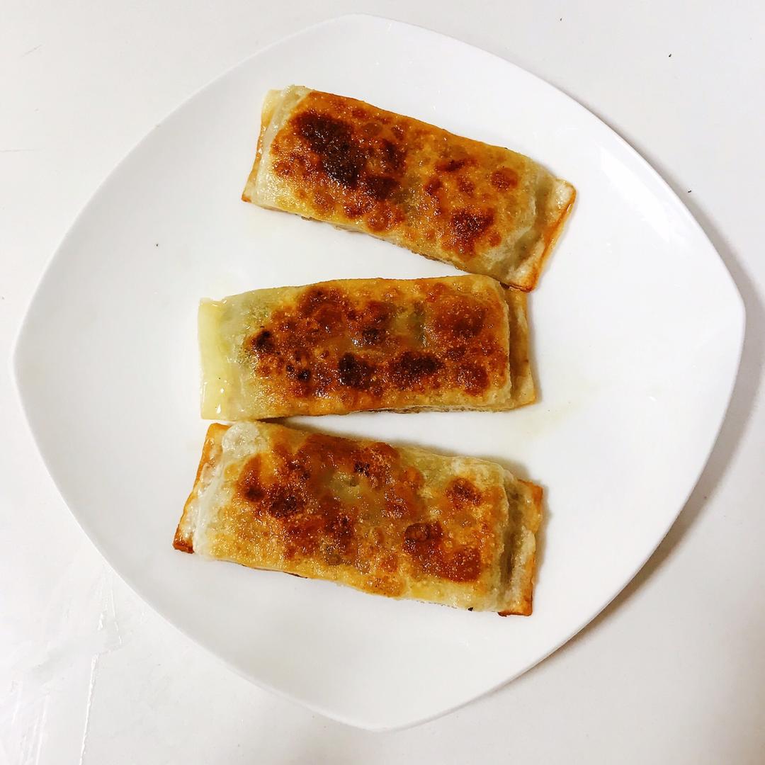 速冻水饺吃腻了吗~变锅贴吧(๑´ڡ`๑)