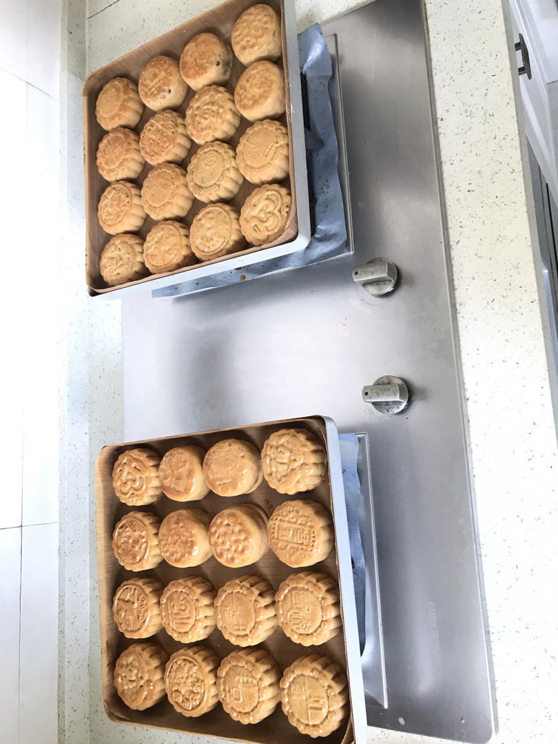 广式豆沙月饼（75克、50克、各种规格都有）