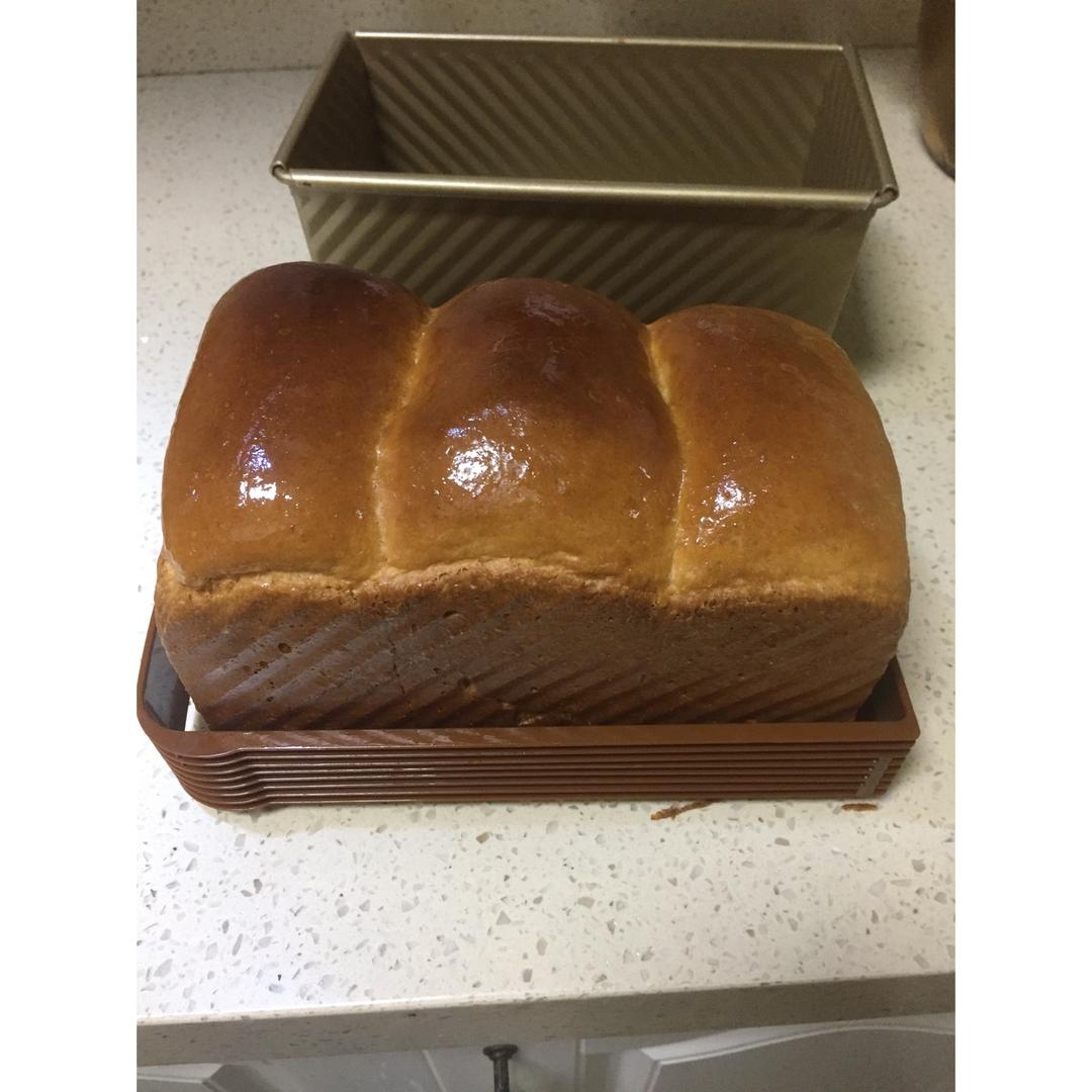 牛奶吐司（附详细步骤图）