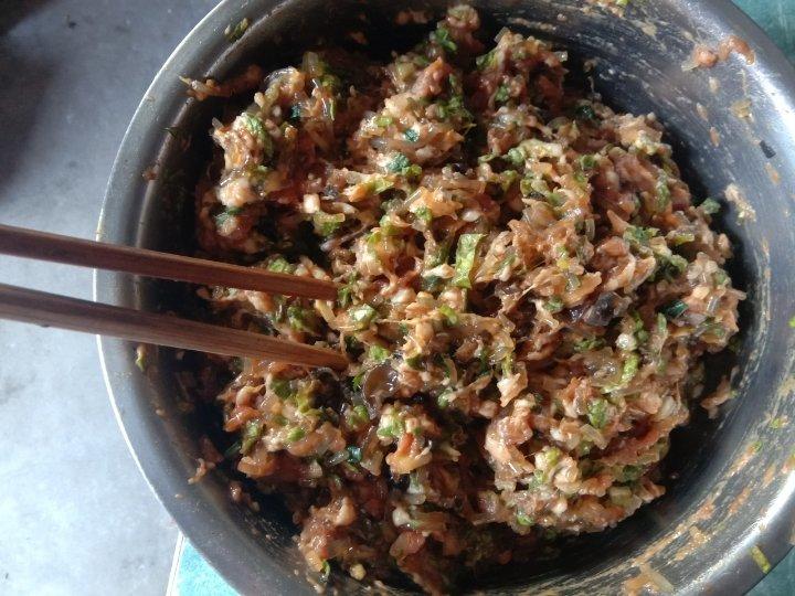 芋头胡萝卜排骨汤