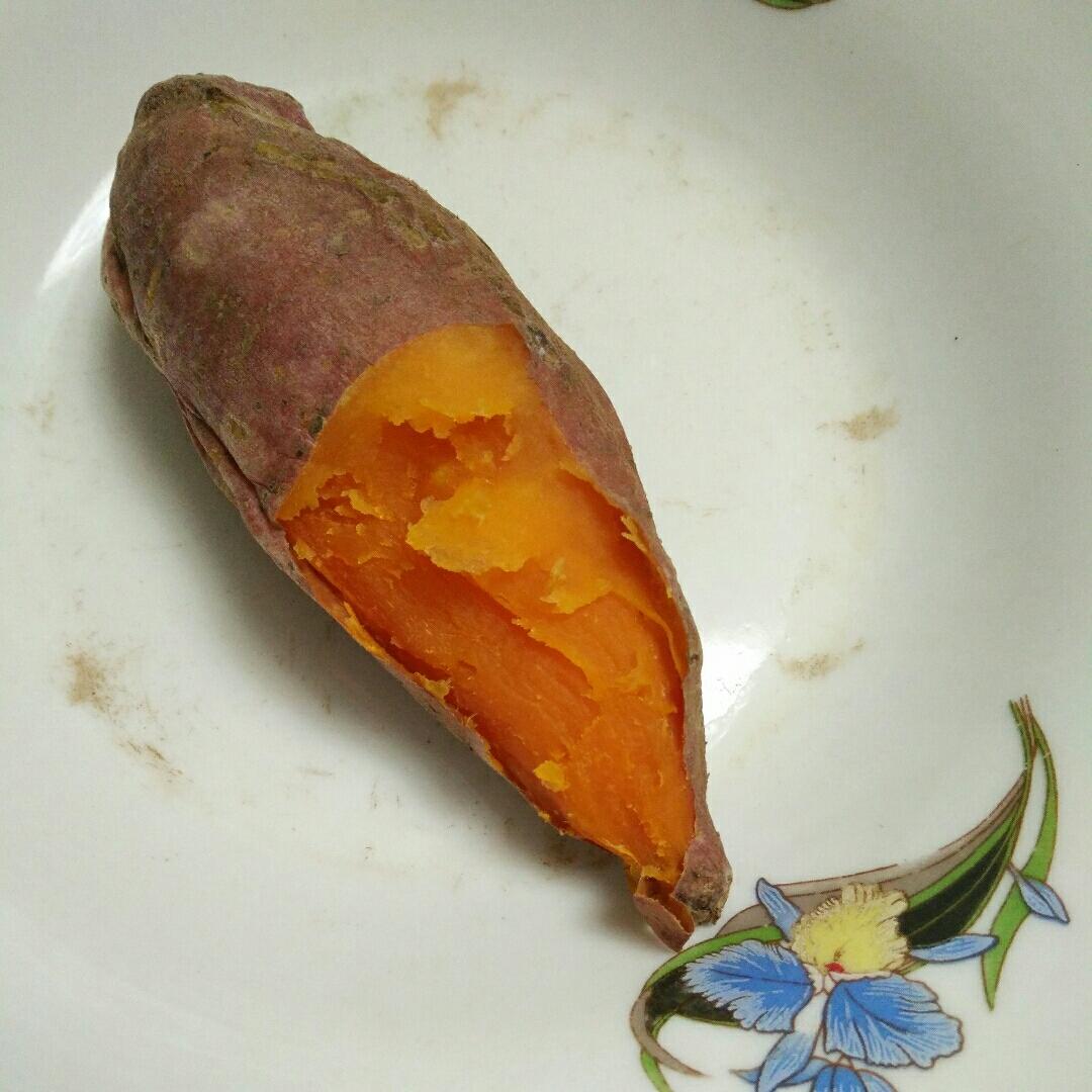 【健康三餐】简单好吃的微波炉烤红薯