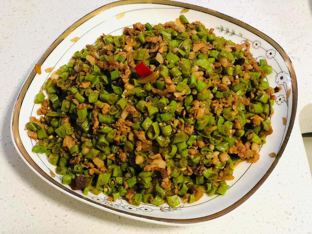肉沫豆角下饭菜