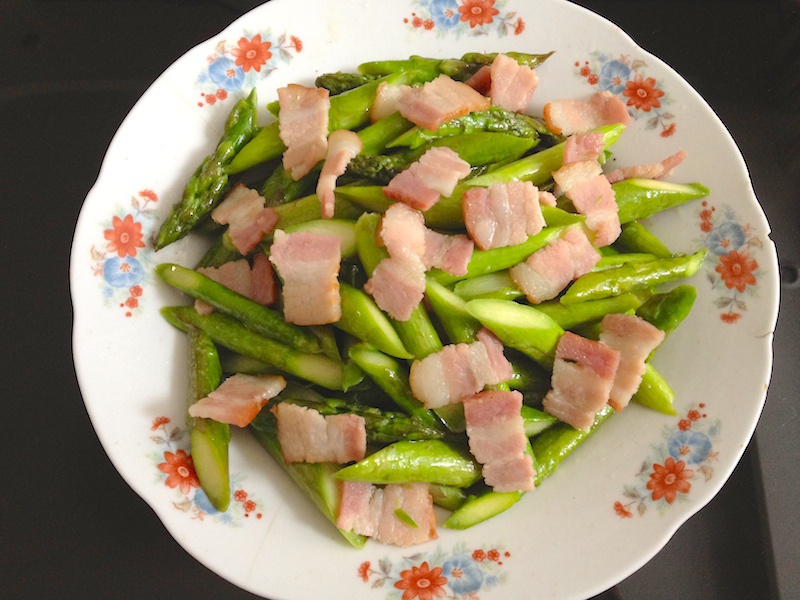 培根炒芦笋