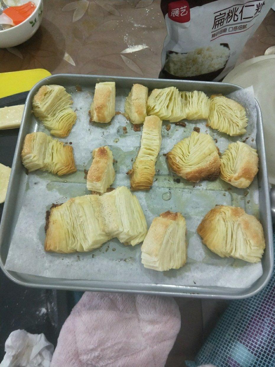 千层杏仁酥条