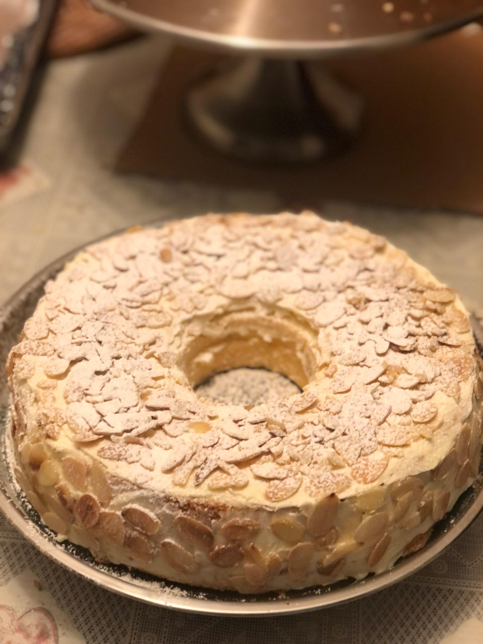 老式咸奶油蛋糕卷