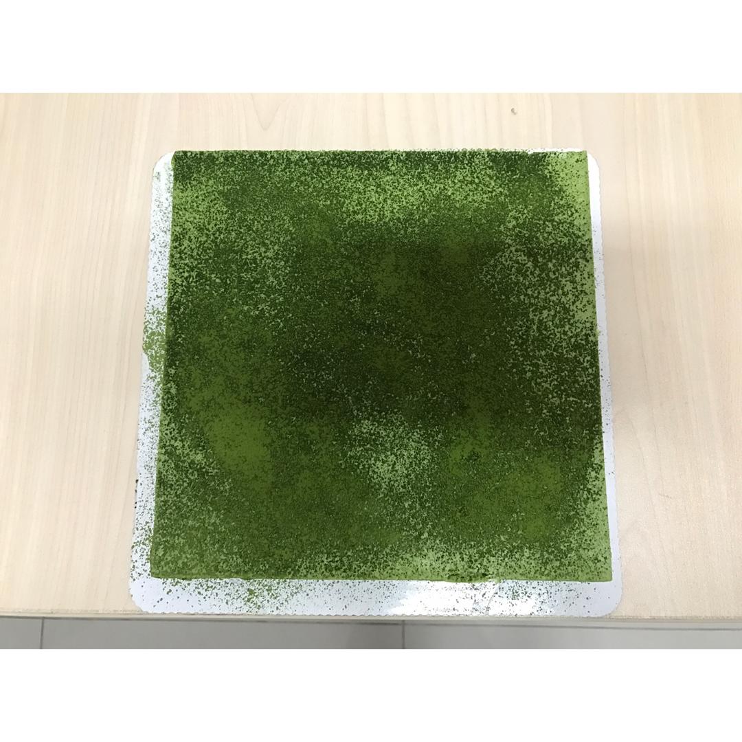 三色慕斯蛋糕