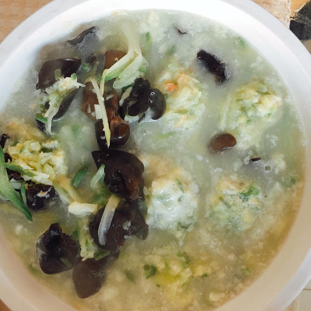 青青萝卜丸子汤