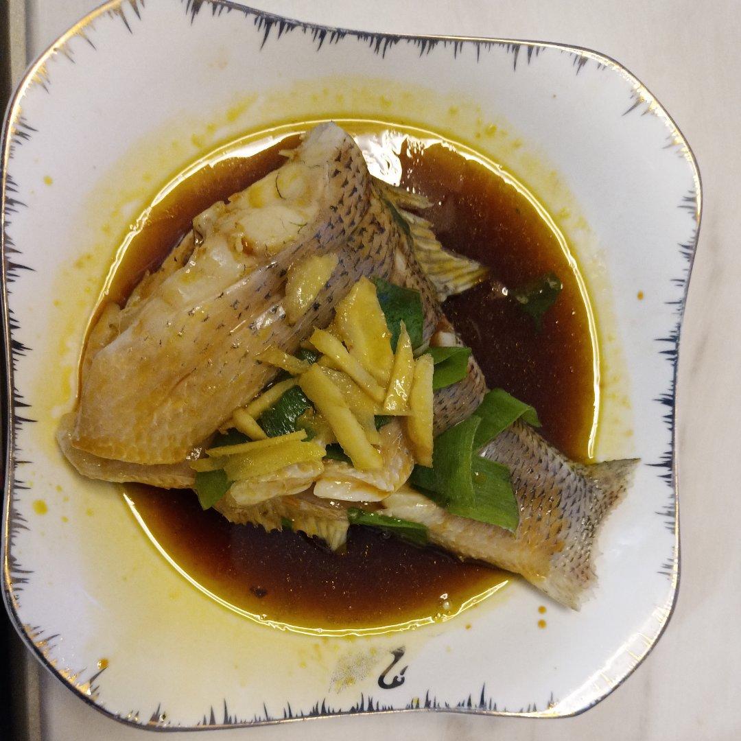 清蒸鲈鱼