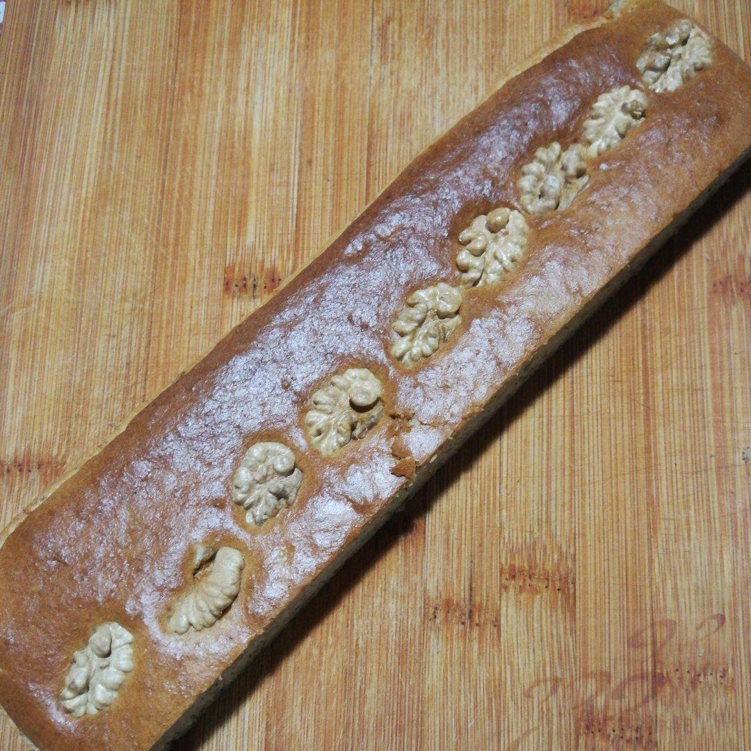 一款让孩子深夜蹲守在烤箱前的蛋糕-香蕉核桃蛋糕