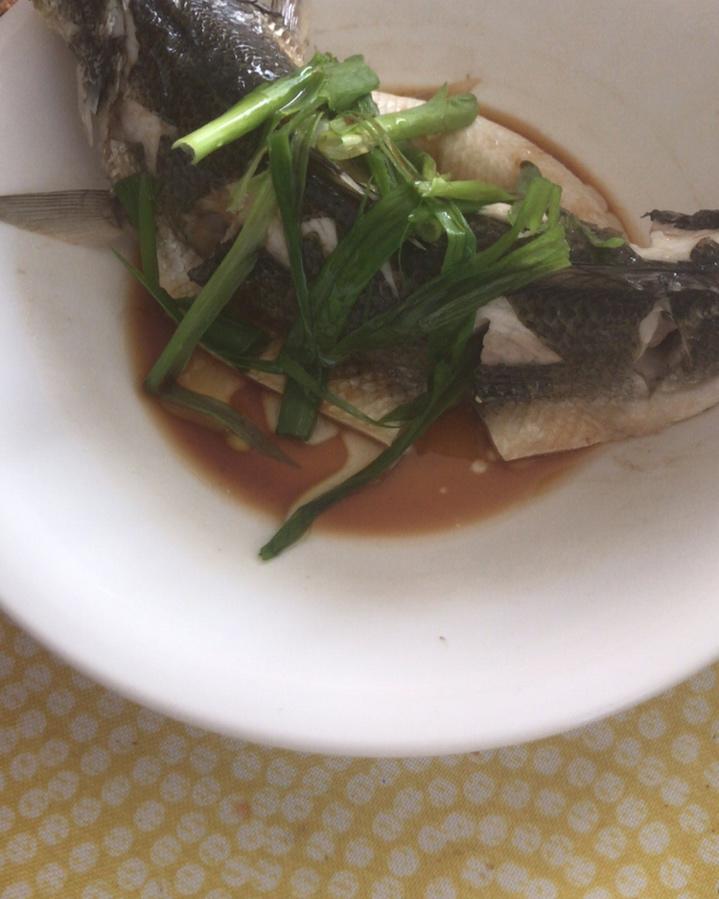 清蒸鲈鱼，三步搞定！