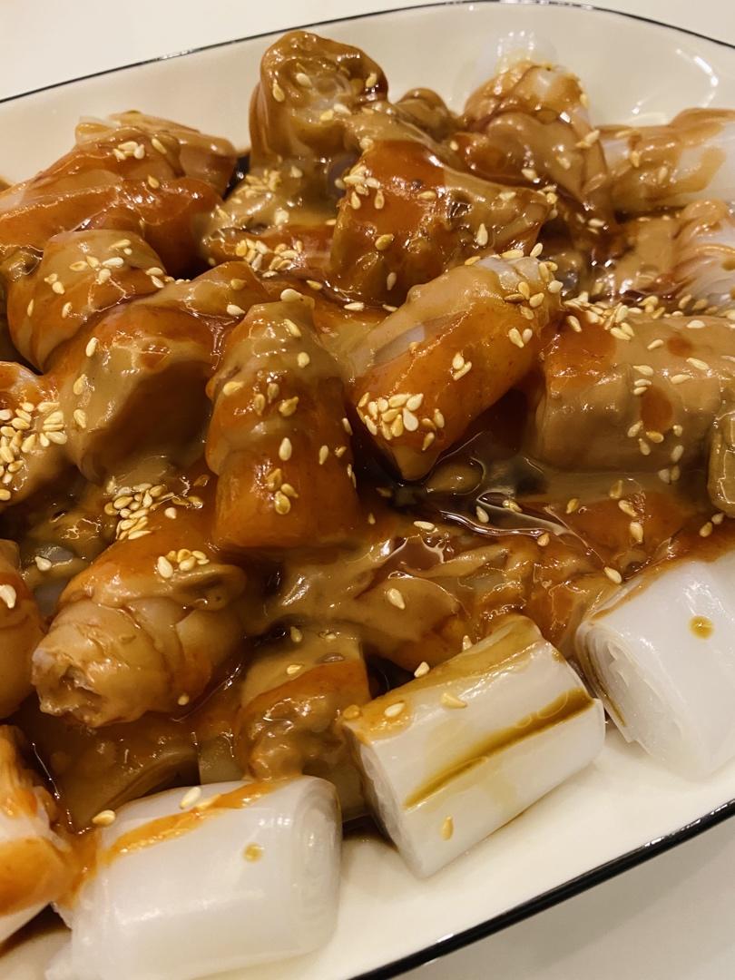 sofi小厨做的混酱猪肠粉三酱猪肠粉