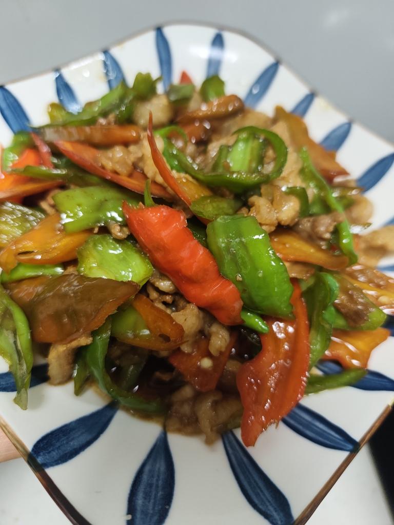 湖南家常辣椒炒肉｜瘦肉腌5分钟鲜嫩不柴 米饭杀手天花板