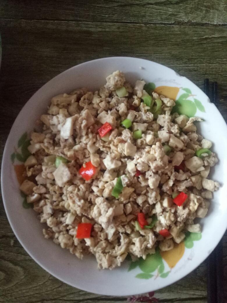 虾酱炒豆腐的做法