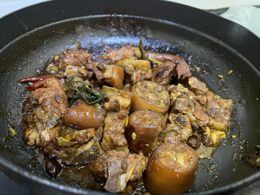 堂妈小厨——红焖猪尾