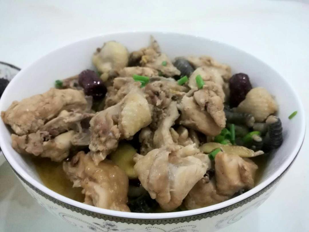 老鸡煲汤