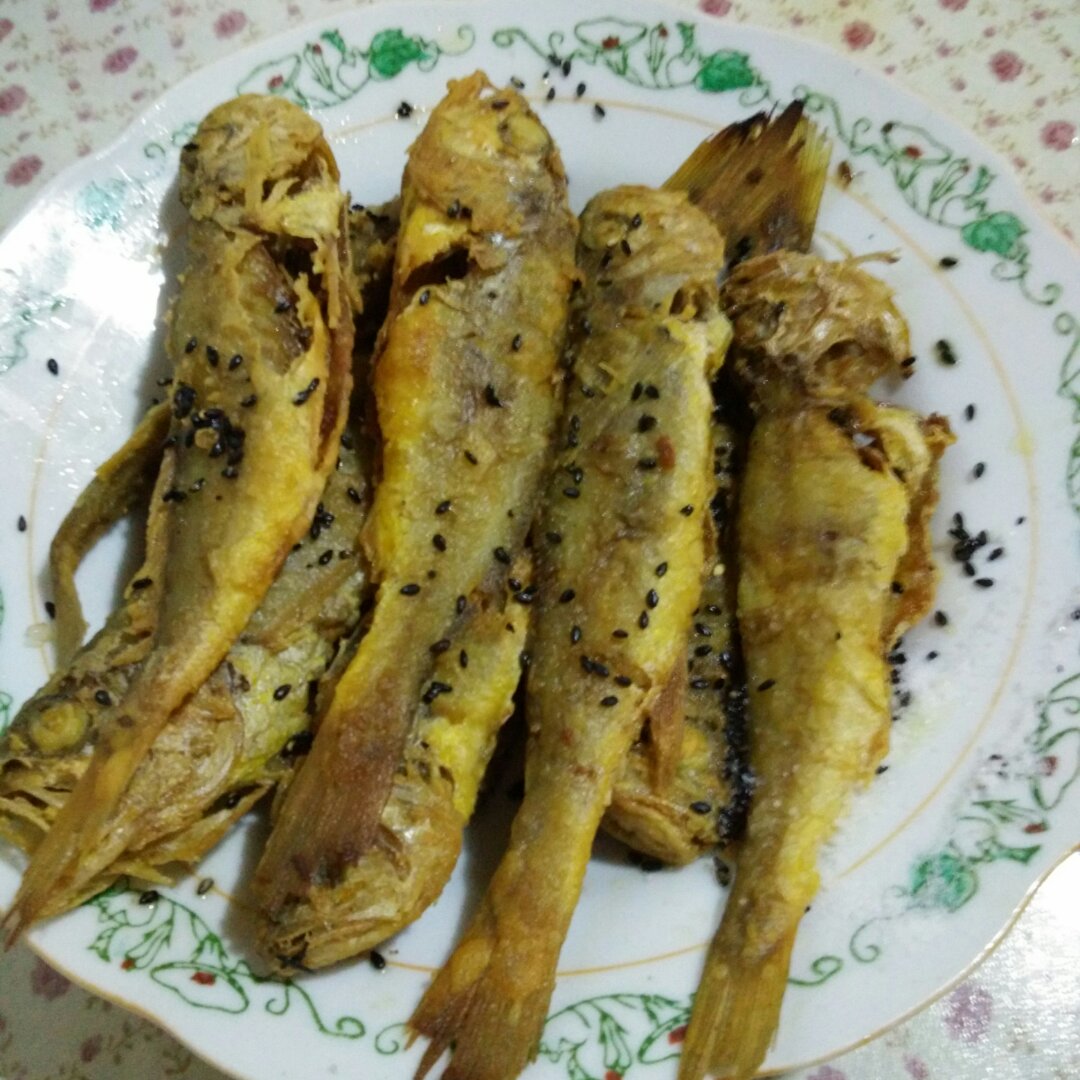 酥炸小黄花鱼
